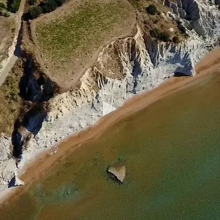 Agnanti Apartament *